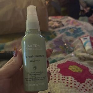 AVEDA Pure Abundance Style-Prep in Soft Green